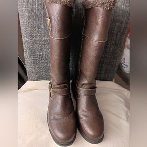 Boots weatherproof